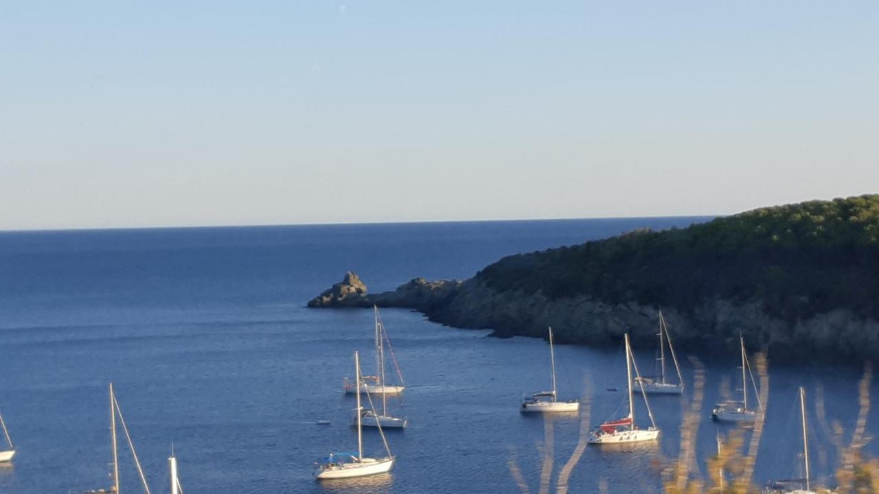 卡勒公寓酒店 Isola D'Elba 外观 照片
