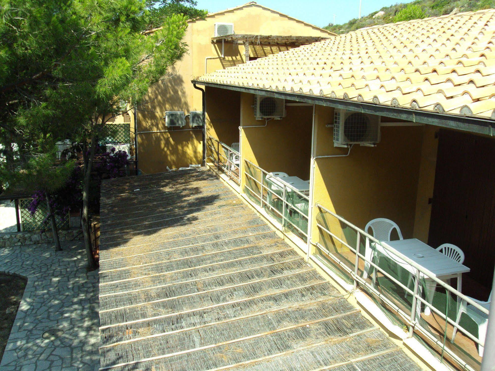 卡勒公寓酒店 Isola D'Elba 外观 照片